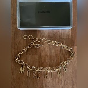 HM x Moschino gold belt